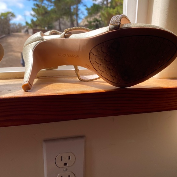 Sexy high heels - Picture 4 of 5